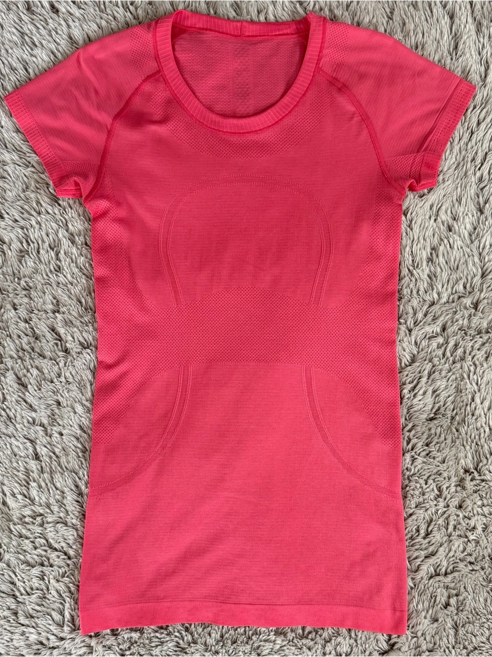 Lululemon Swiftly Tech Short Sleeve Crew Shirt Size 6 Glossy Pink
